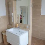 Ohana Eg Apartment Lenz